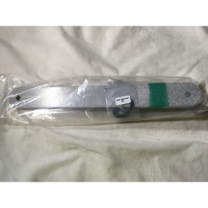 BRAZO PARA MTG DE BOTELLA DE SUCCIÓN BRAZO PARA MTG DE BOTELLA DE SUCCIÓN