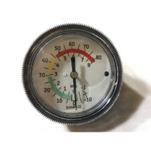 MANÓMETRO DE PRESIÓN DE 10 A 80 cmH2O MANÓMETRO DE PRESIÓN DE 10 A 80 cmH2O